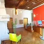 Privilodges Chateau Perrin 4* Grenoble