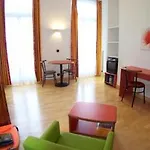 Hotel Privilodges Chateau Perrin