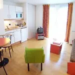 Privilodges Chateau Perrin Hotel