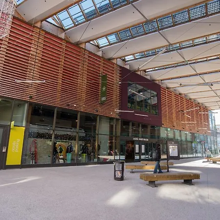 Privilodges Chateau Perrin ホテル 4*