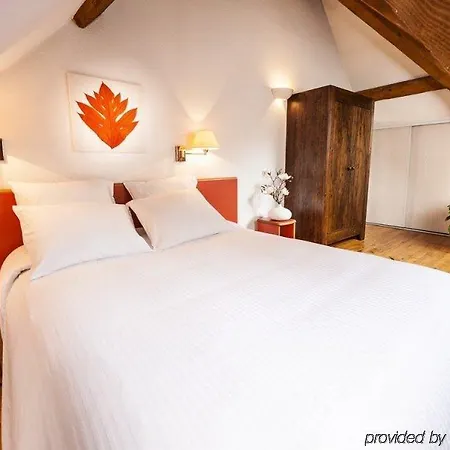 Privilodges Chateau Perrin Hotel 4*