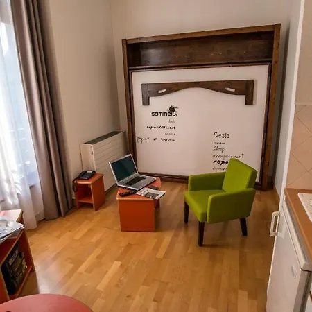 Hotel Privilodges Chateau Perrin 4*