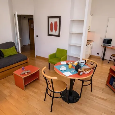 Hotel Privilodges Chateau Perrin Grenoble
