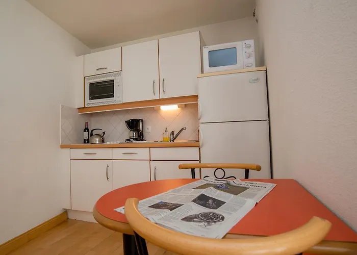 Privilodges Chateau Perrin מלון גרנובל