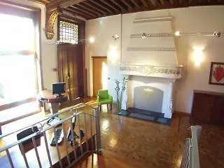 Privilodges Chateau Perrin