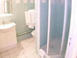 Privilodges Chateau Perrin 4* גרנובל