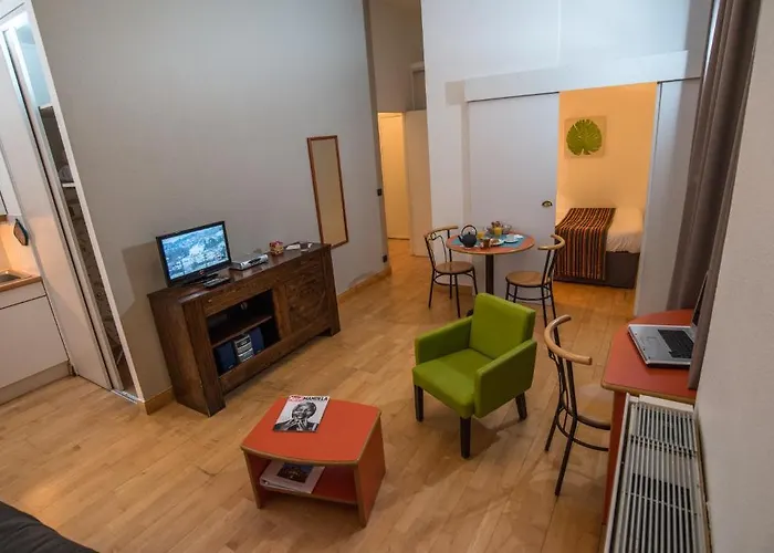 Hotel Privilodges Chateau Perrin