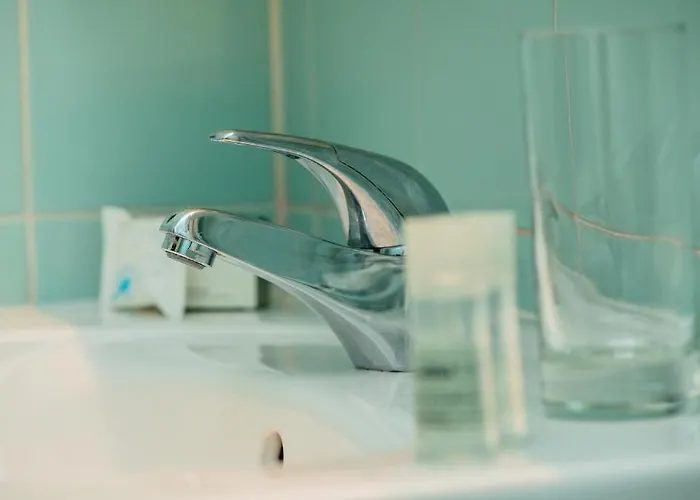 מלון Privilodges Chateau Perrin