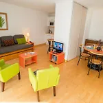 Privilodges Chateau Perrin 4* Grenoble
