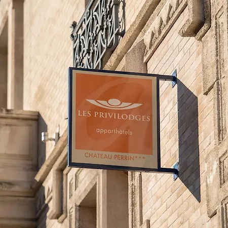 أبارتوتل بريفيلودجيز جرينوبل شاتو بيرين 4*