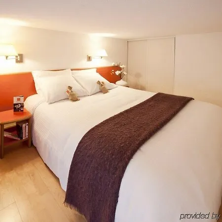 Privilodges Chateau Perrin ホテル