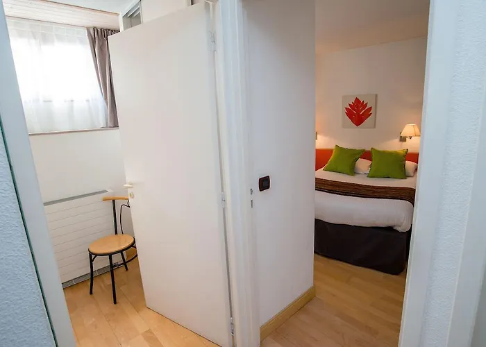 Privilodges Chateau Perrin